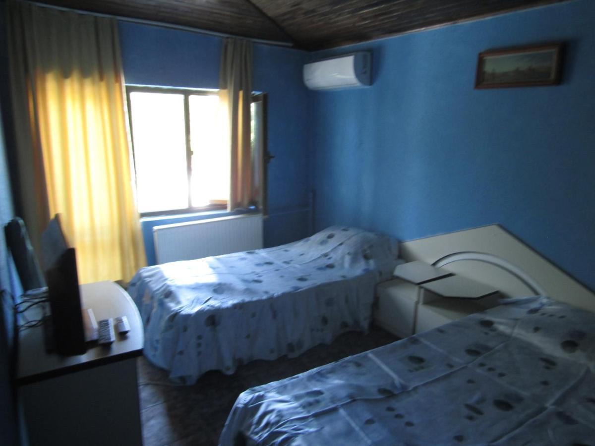 Hostel Papagal Варна Екстер'єр фото