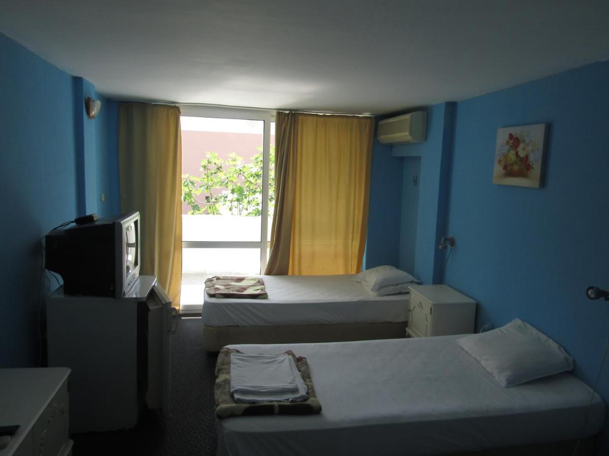 Hostel Papagal Варна Екстер'єр фото