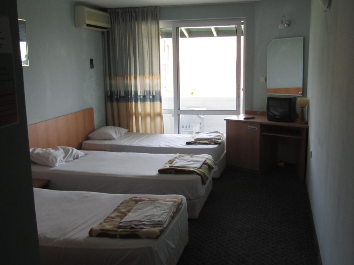 Hostel Papagal Варна Екстер'єр фото