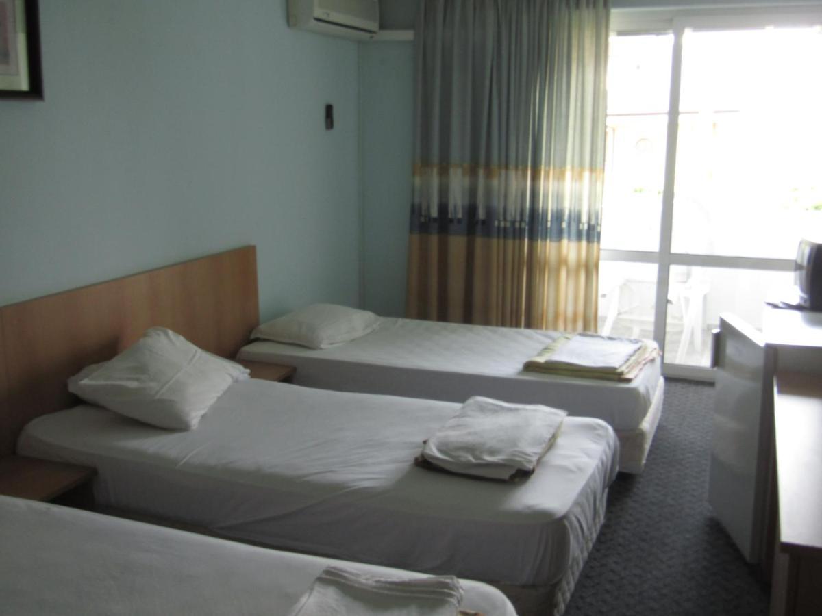 Hostel Papagal Варна Екстер'єр фото