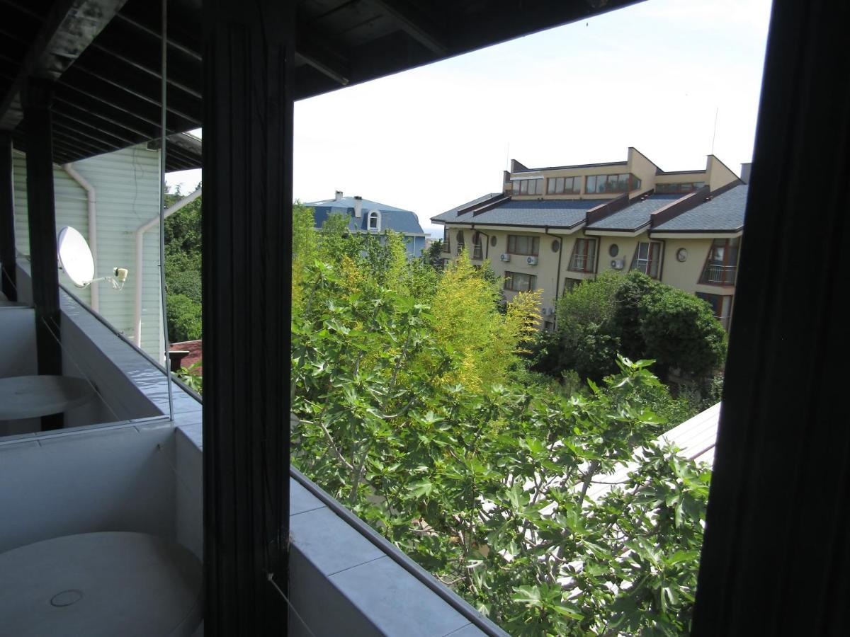 Hostel Papagal Варна Екстер'єр фото