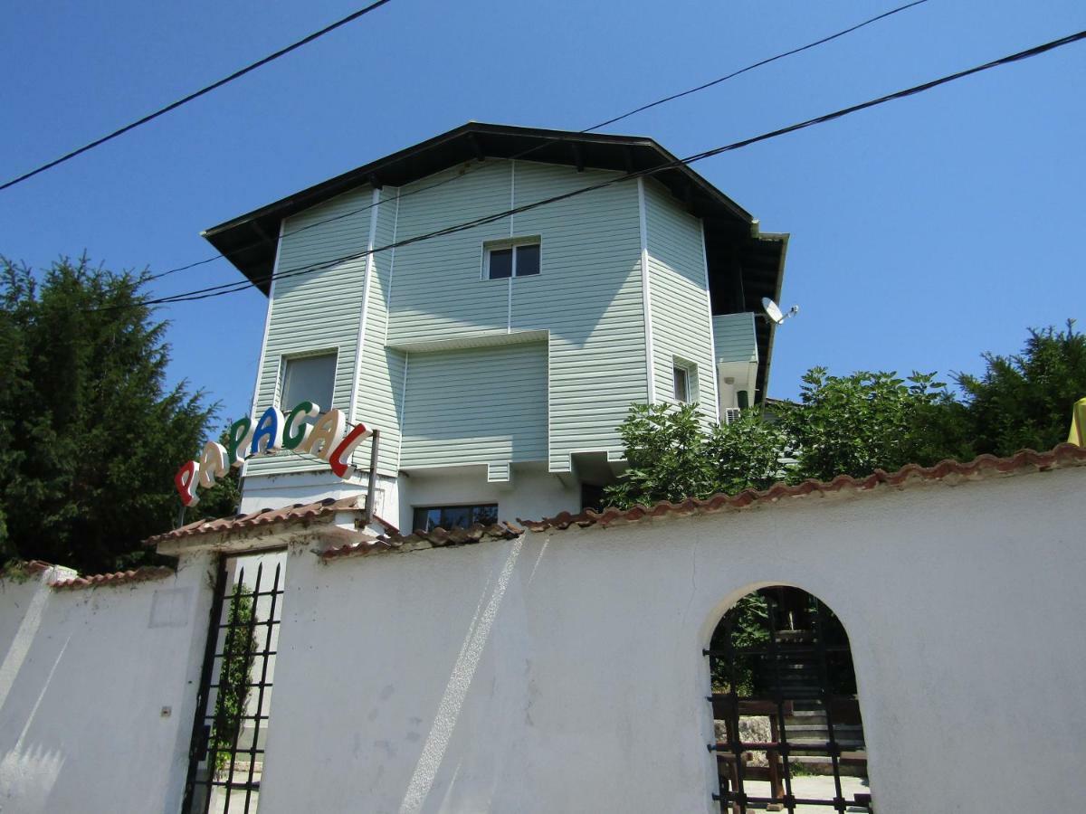 Hostel Papagal Варна Екстер'єр фото
