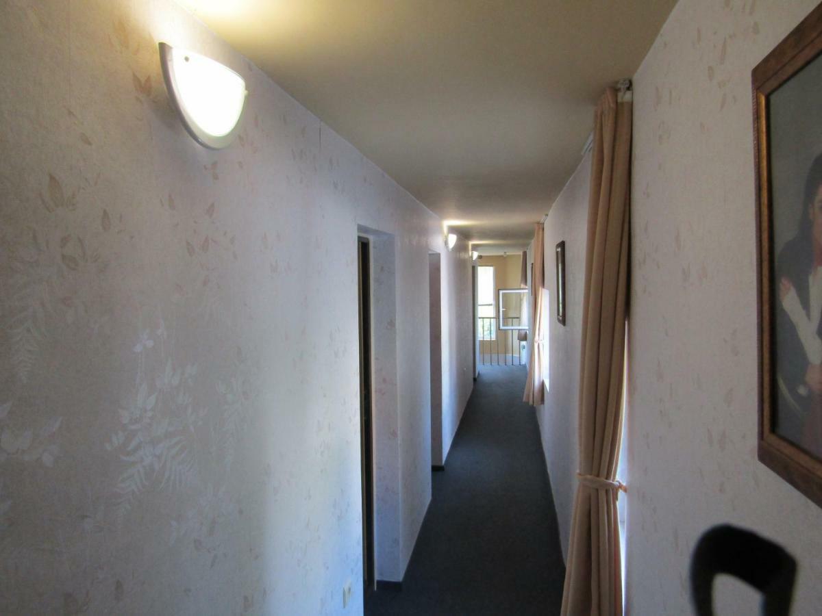 Hostel Papagal Варна Екстер'єр фото